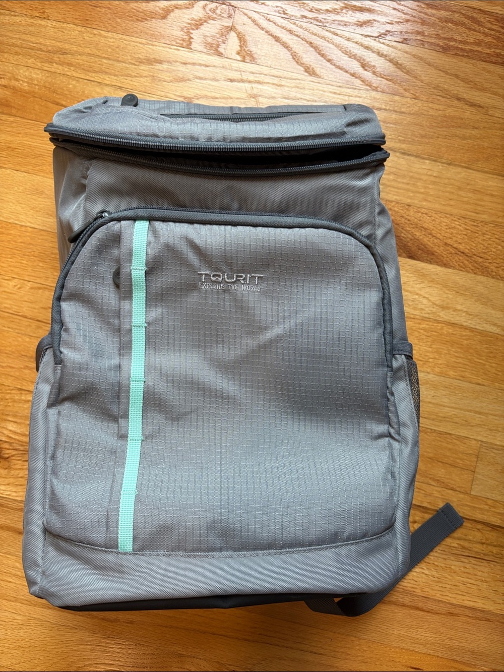 Tourit backpack cooler bag light grey 30 can capacity insulated soft sided NWT